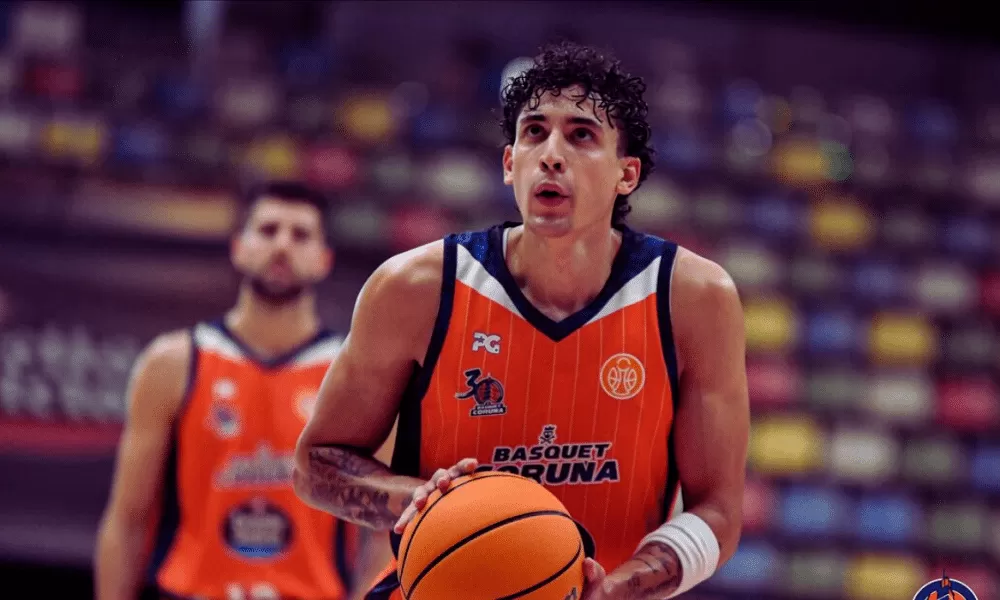 Caio Pacheco mantém 100% na segunda divisão espanhola