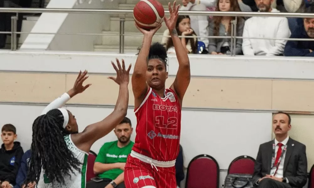 Damiris Dantas ultrapassa 150 pontos pelo Botas na liga turca