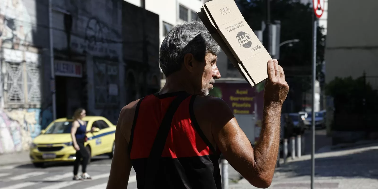 Defensorias acionam Justiça por medidas para enfrentar calor no Rio