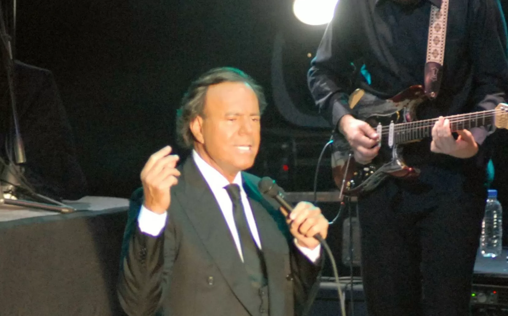 A resposta de Julio Iglesias a acusações de abuso sexual: ‘Profunda tristeza’