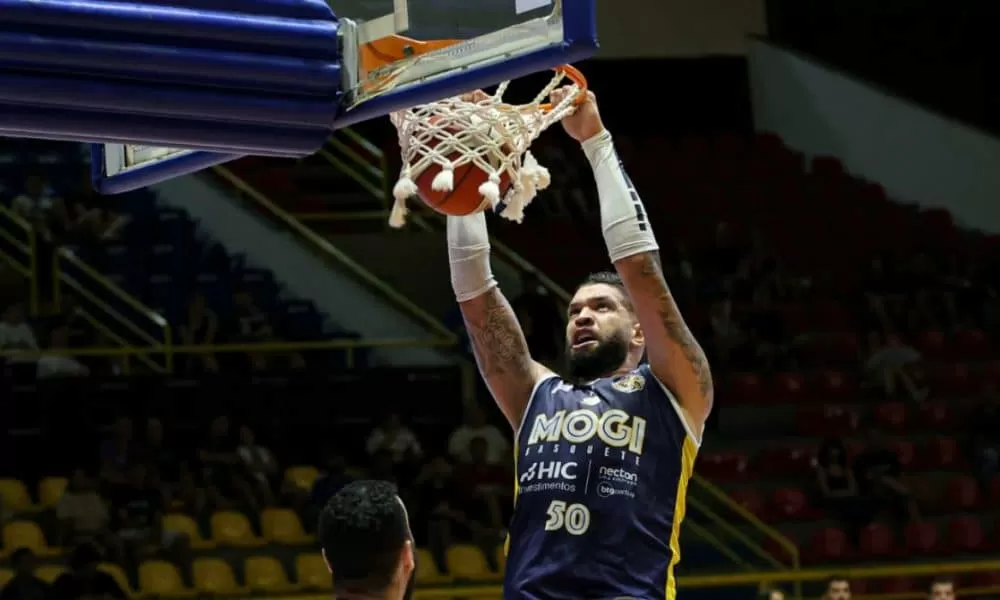 Mogi supera reação do São José e vence em casa pelo NBB