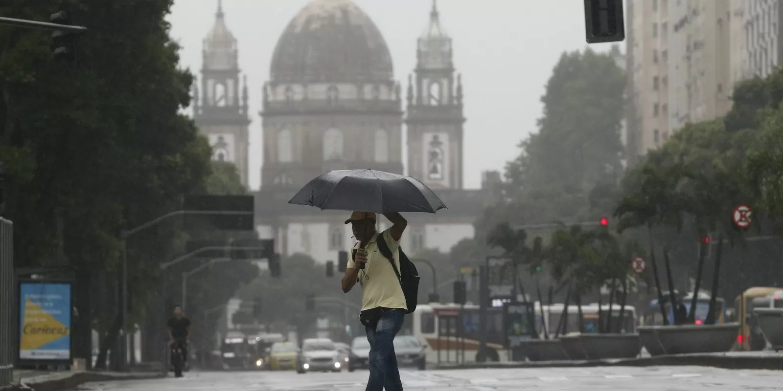 Chuvas intensas no Rio de Janeiro levam ao acionamento da Marinha