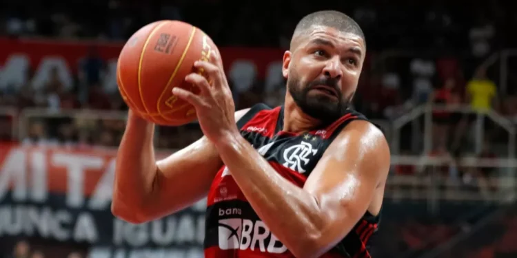 Flamengo bate Bauru fora de casa e fica perto da final do NBB