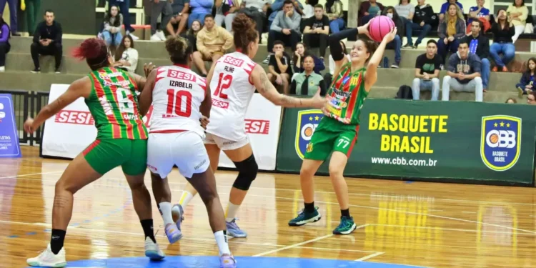 Sampaio Basquete vence de virada e retoma liderança da LBF