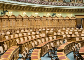 “O Poder da Política na Sociedade”