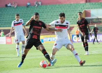 Portuguesa e Oeste empatam no Canindé pela Copa Paulista