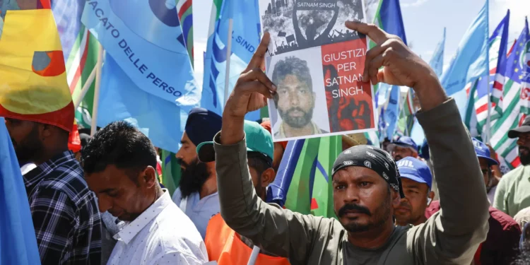 Milhares de indianos manifestam-se em Itália após morte de trabalhador