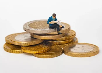 “Desvendando a Economia: A Ciência das Escolhas e Recursos”