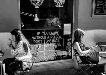 “Descubra a Costa del Sol: Paraíso Espanhol de Praias e Investimentos”