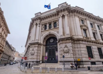 “Transformando vidas através da educação financeira”