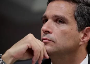 Campos Neto fala em ‘choque fiscal positivo’ para reduzir juros