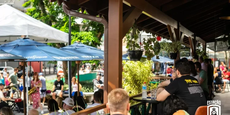 Festa “Sente o Clima” acontece neste sábado na Estação Unifique com 12 horas de música ao vivo