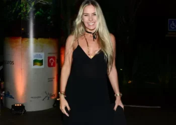 Adriane Galisteu faz declaração a Senna em semana de homenagens