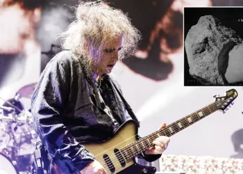 The Cure retorna ao rock melancólico após 16 anos sem disco inédito