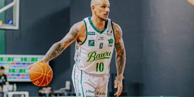 Com homenagem para Alex, Bauru conquista sétima vitória no NBB