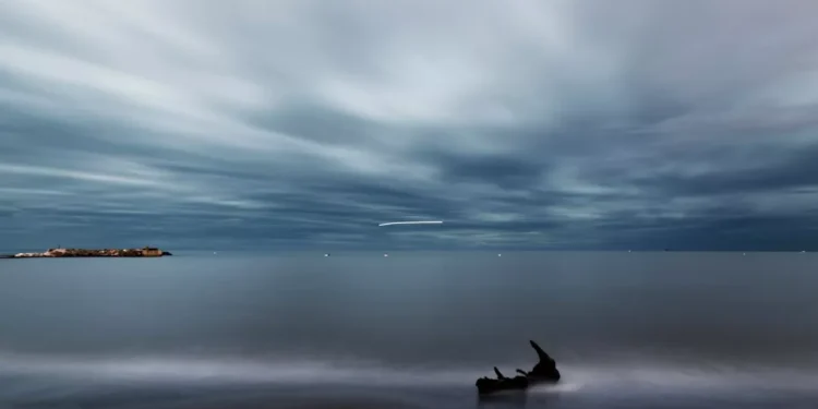 “Atrações da Costa del Sol: Praias, Clima e Estilo Luxuoso”