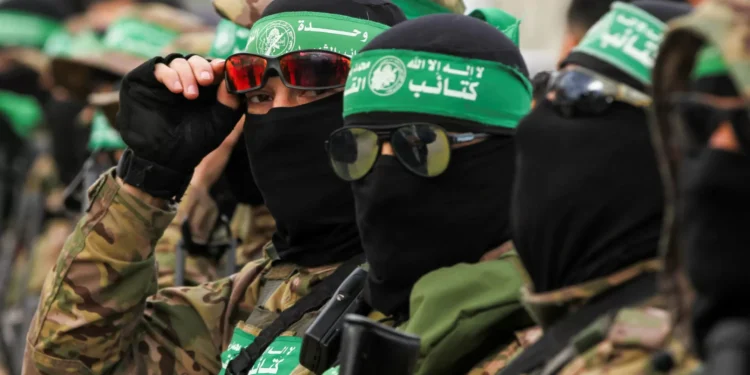 Quatro membros do Hamas a ser julgados na Alemanha por esconder armas