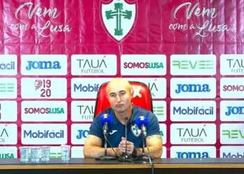 Cauan exalta atuação da Lusa, opina sobre pênalti, elogia Rildo e mira classificação