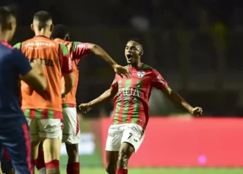 Sondado por clubes das Séries B e C, Jajá Silva deve deixar a Lusa