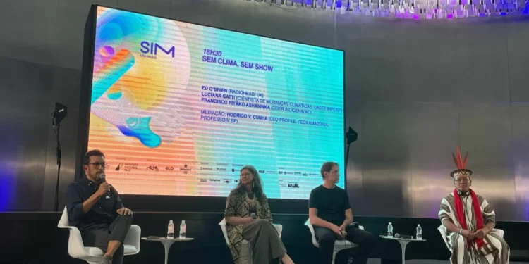 Em conferência de música, guitarrista do Radiohead chama atenção para meio ambiente