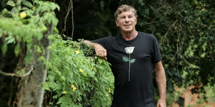 Flávio Venturini celebra 50 anos de carreira com novo álbum e turnê