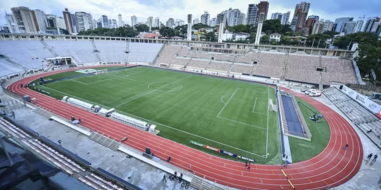 Lusa se aproxima de permanência no Pacaembu após reunião com a Allegra