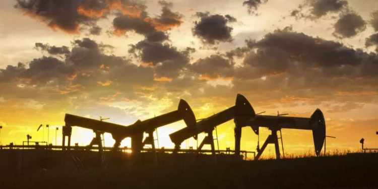 Cotação do Brent para entrega em maio sobe 1,72% para 72,00 dólares