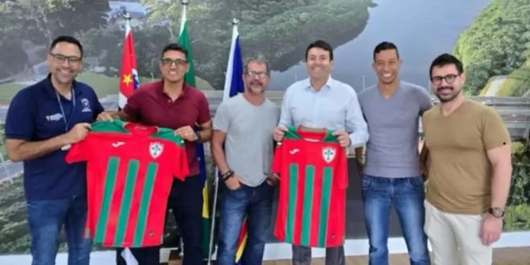 Portuguesa se reúne com prefeitura e se aproxima de estádio em Santana de Parnaíba