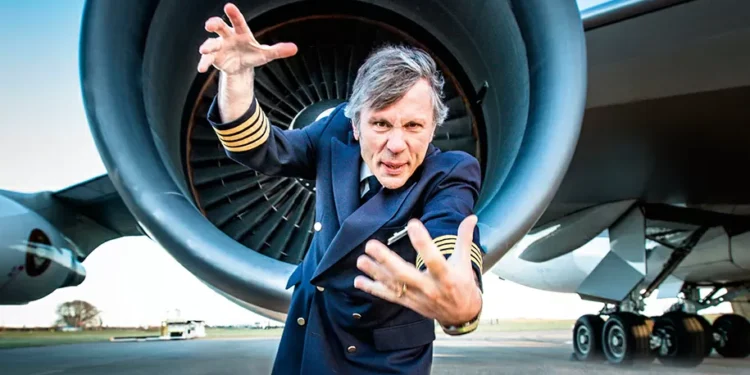 O destino inusitado que Iron Maiden dará ao Boeing da banda