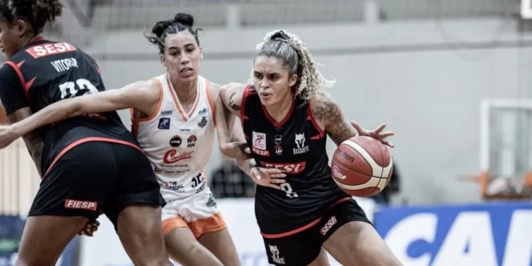 Sesi Araraquara atrapalha festa e vence Ourinhos na LBF