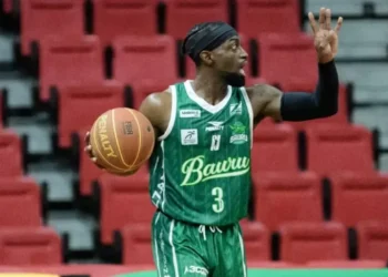 Bauru bate Fortaleza e continua firme entre os cinco do NBB