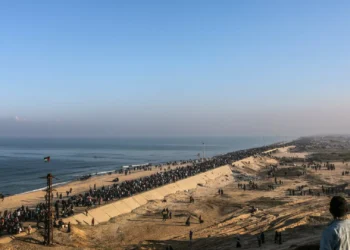 Exército israelita estende ofensiva terrestre ao sul de Gaza