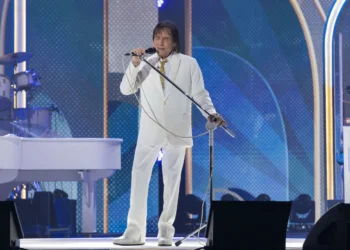 “Propostas interessantes”: as chances de Roberto Carlos sair da Globo