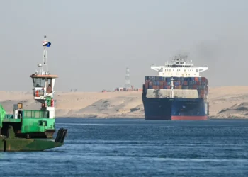 Hutis condicionam navios israelitas até que seja reposta ajuda em Gaza