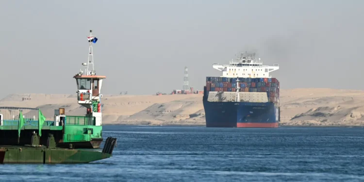 Hutis condicionam navios israelitas até que seja reposta ajuda em Gaza