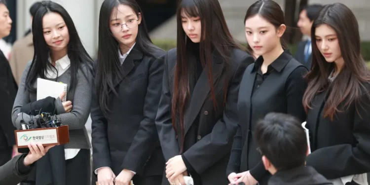 Grupo de k-pop anuncia pausa em meio a ação judicial e ‘sofrimento mental’