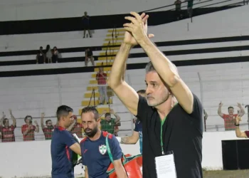 Presidente da SAF admite erro em contratações e garante esforço para manter jogadores