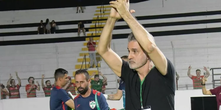 Presidente da SAF admite erro em contratações e garante esforço para manter jogadores