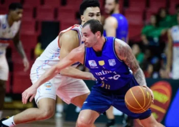 Minas vence fora de casa e segue na liderança do NBB