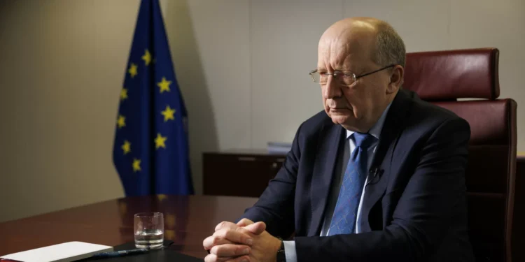 “Europa deve preparar-se para o pior para evitar o pior”, diz comissário