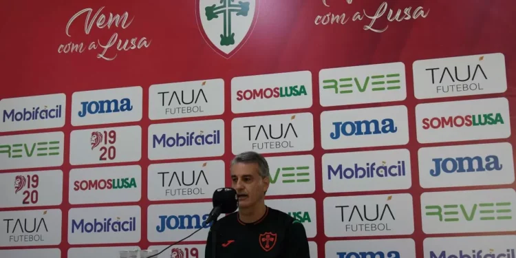 Bourgeois confirma mais 3 reforços, revela saída de Rildo em junho e garante reposição imediata