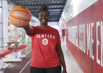 Ex-Corinthians, Clarissa dos Santos é anunciada pelo Benfica