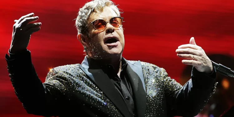 A emoção pungente de Elton John ao gravar música sobre a própria morte