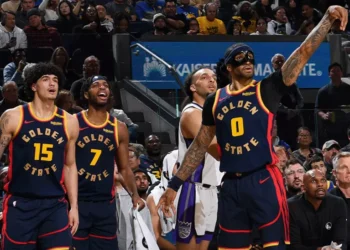 Gui Santos faz 10 pontos em partida histórica de Stephen Curry