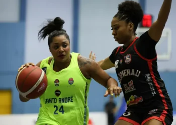 Santo André assume liderança no minuto final e bate Blumenau