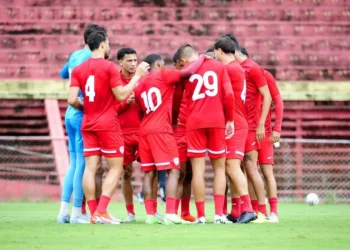 Reforços são regularizados e ficam à disposição para a estreia