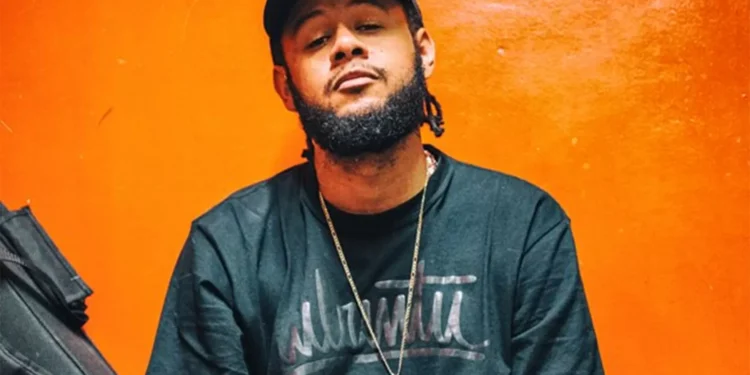 Emicida quebra silêncio sobre briga com irmão e diz que não houve roubo