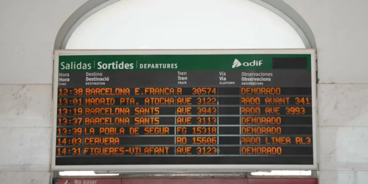 Apagão: 35 mil pessoas já resgatadas de comboios em Espanha