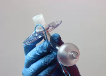 Entenda o que é uma traqueotomia e como o procedimento pode salvar vidas