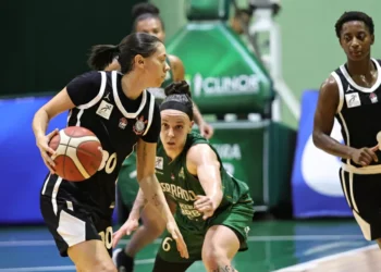 Corinthians e Campinas triunfam na LBF em cenários distintos